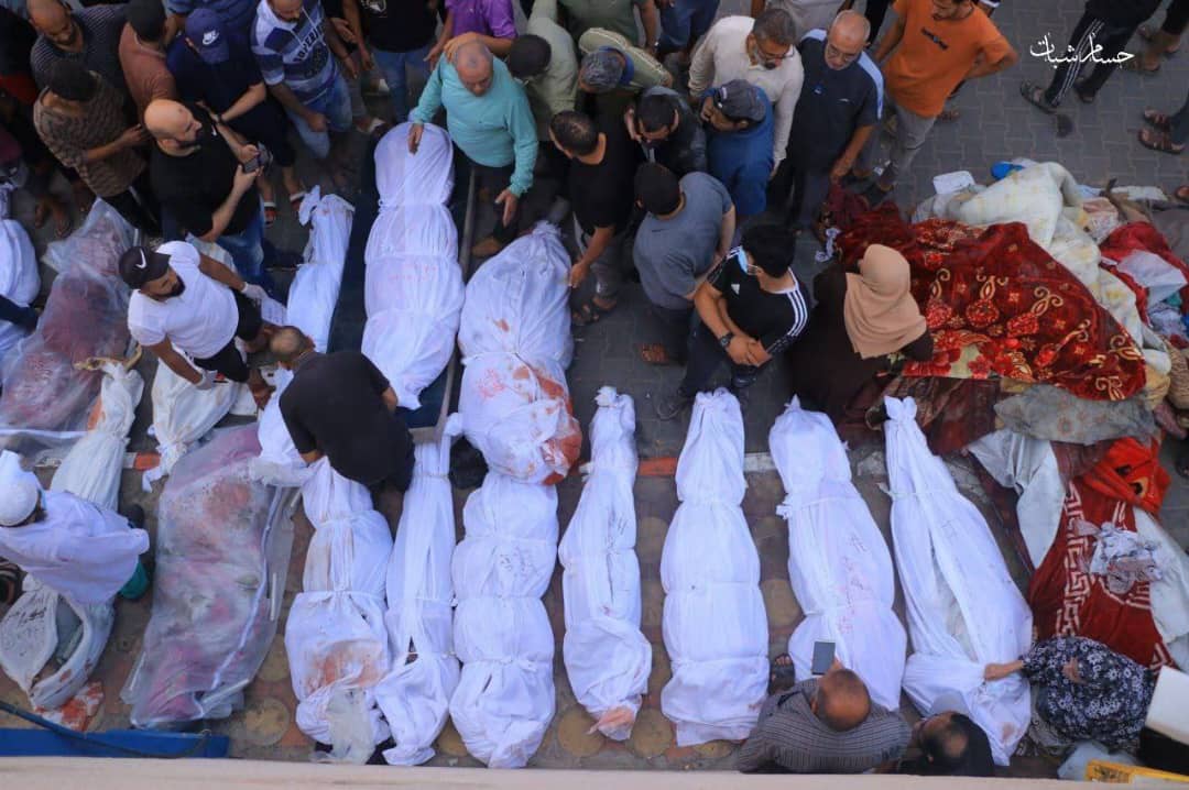 عشرات الشهداء والإصابات بغارات إسرائيلية على غزة