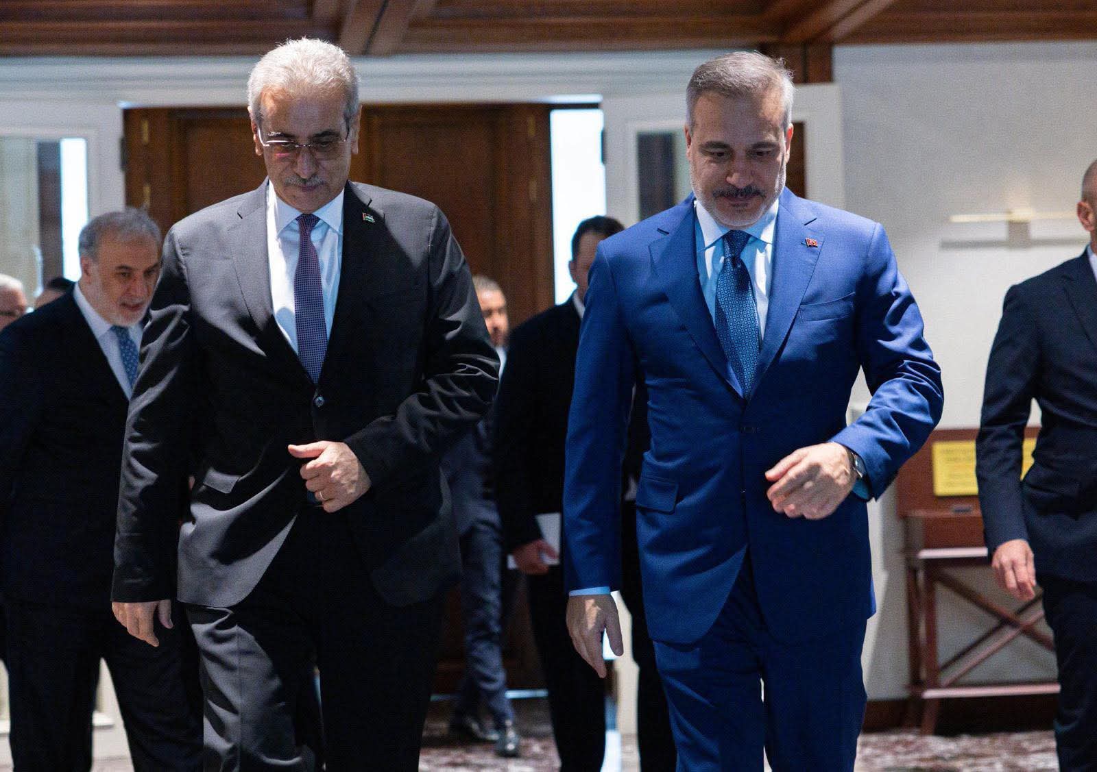 تركيا تزود غزة بعشرين ألف وحدة سكنية للإغاثة الطارئة